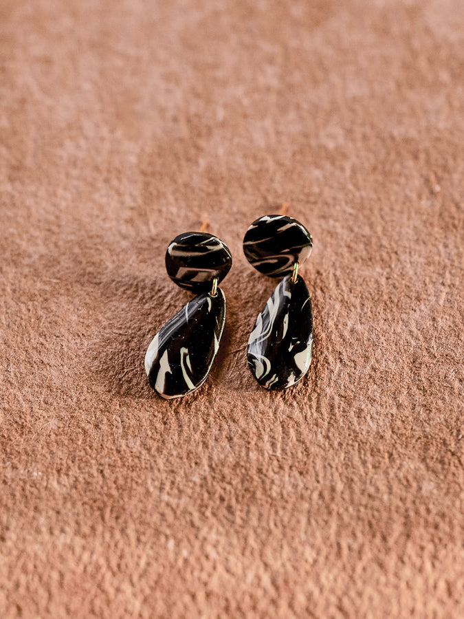 Organic B&W Teardrops