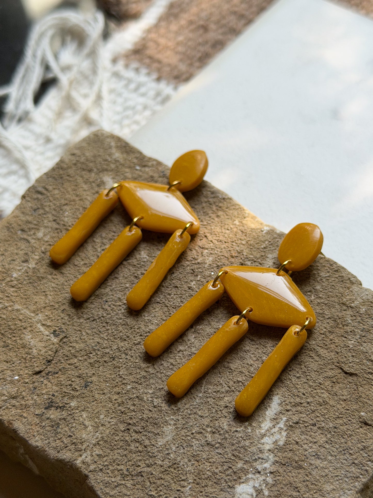 Everyday Elegant Dangle in Yellow