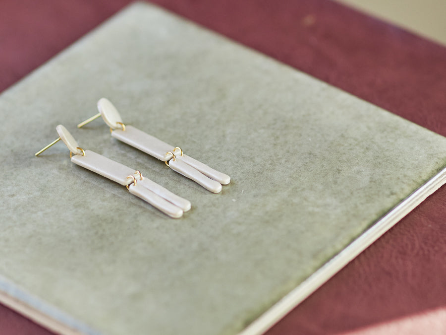 Minimal 'Art Deco' Tassel Dangles in Pearl