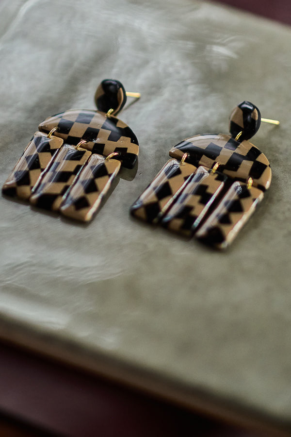 Checkered Tassel Statements