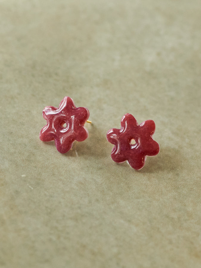 Dainty Flower Posts