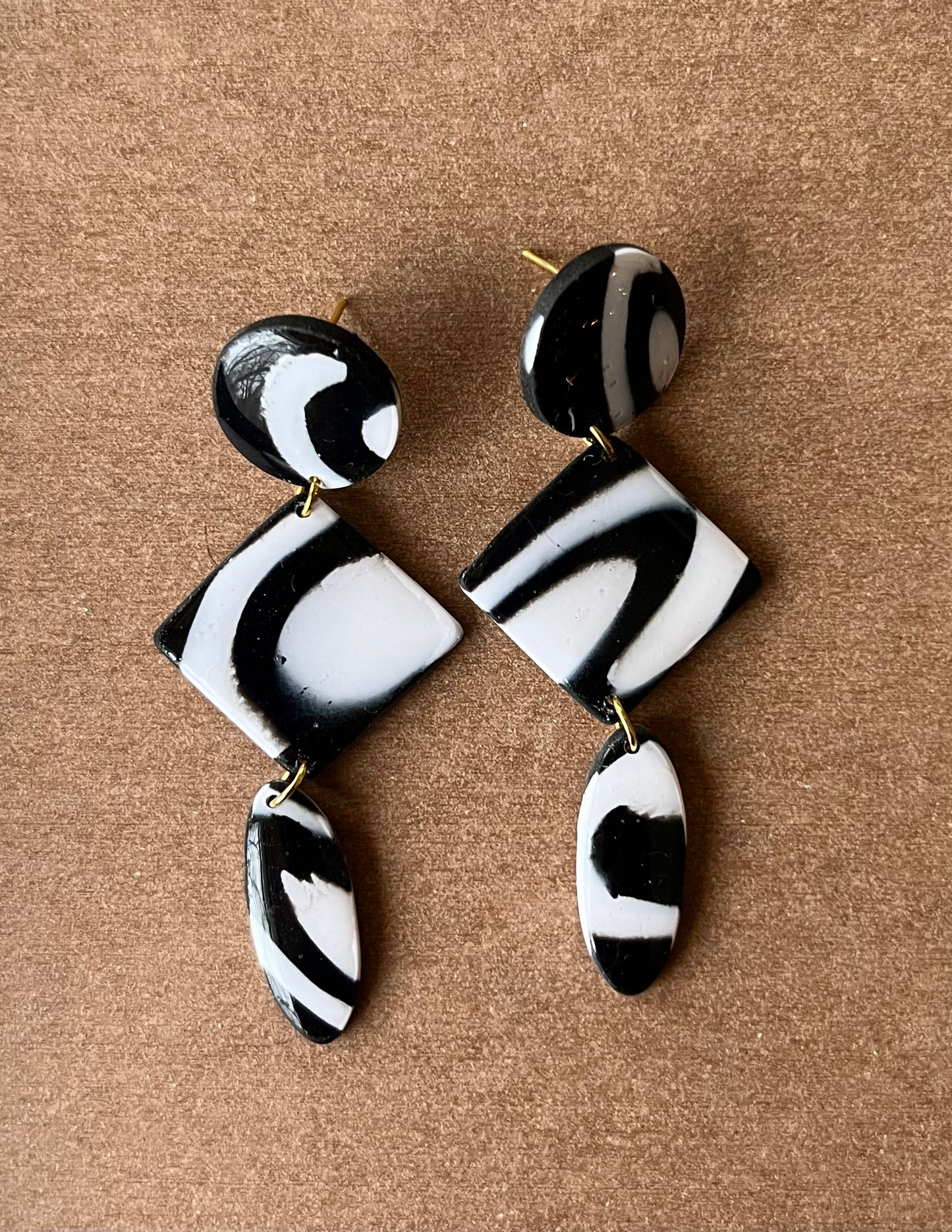 B&W Tiered Dangles
