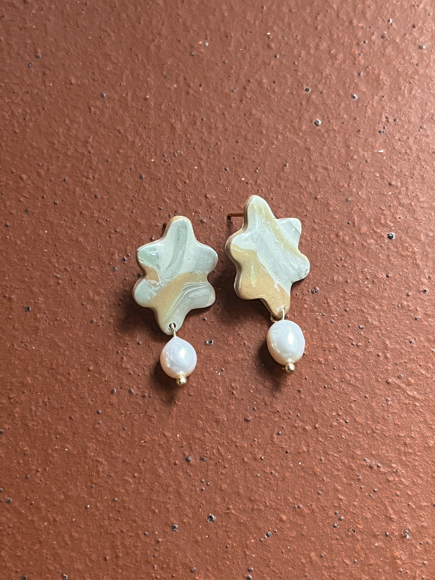 Marbles Scalloped Dangles w/ Gold Plated Pearl