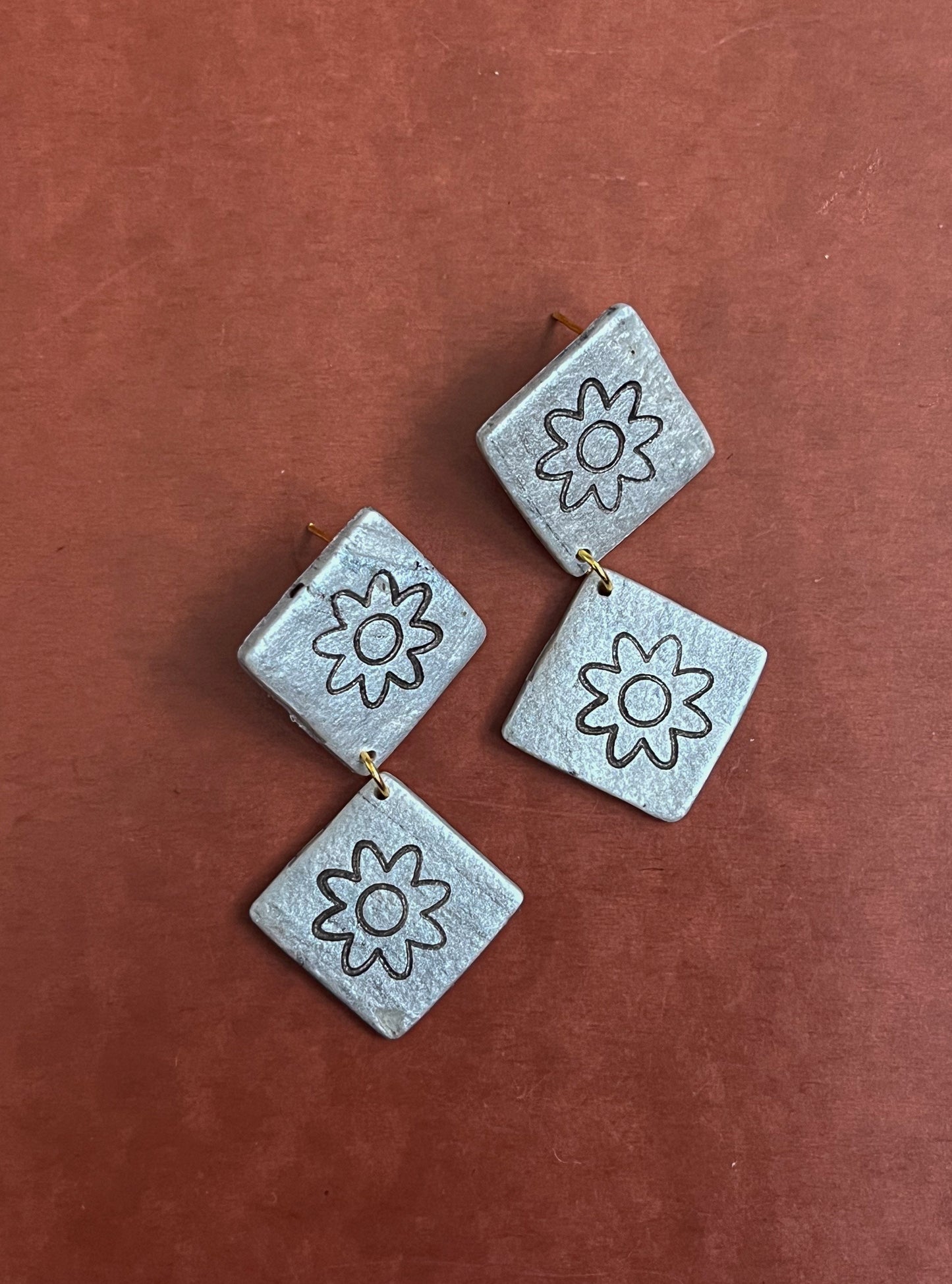 Rustic Gray Diamond Flower Dangles