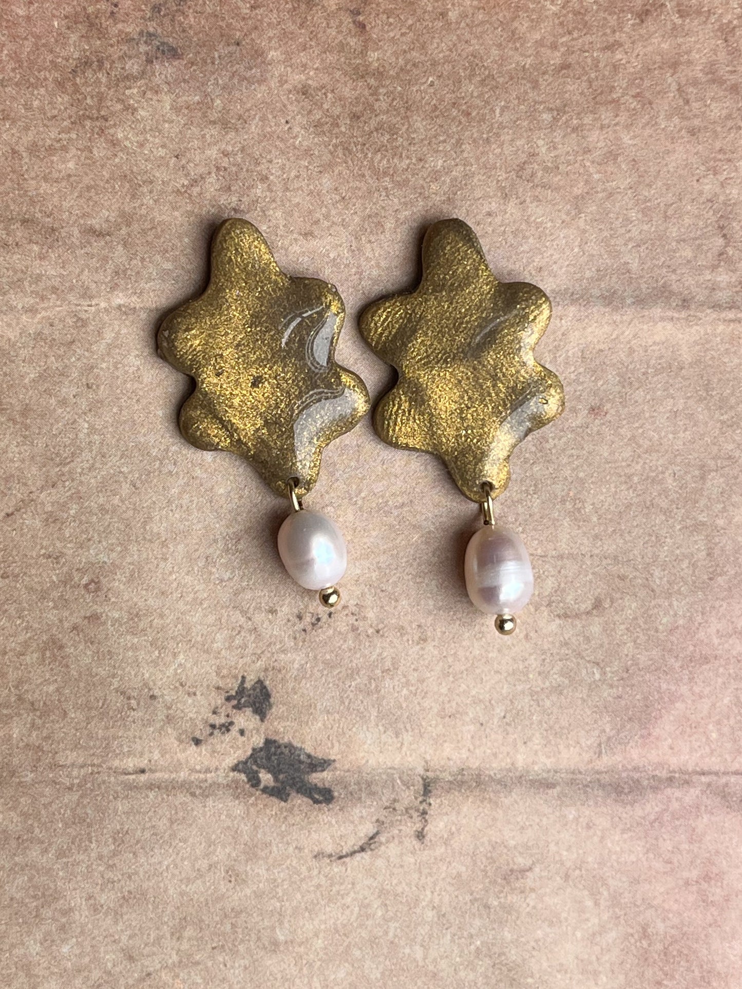 Mini Fanny with Pearl Drop