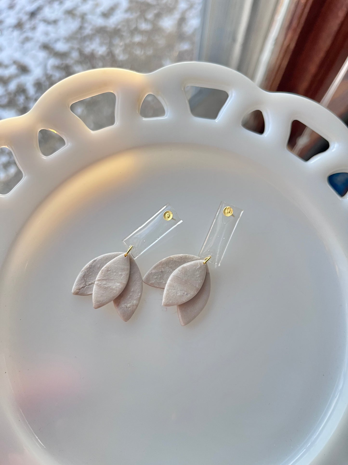 Clearly Tulip Dangles ~ Cream