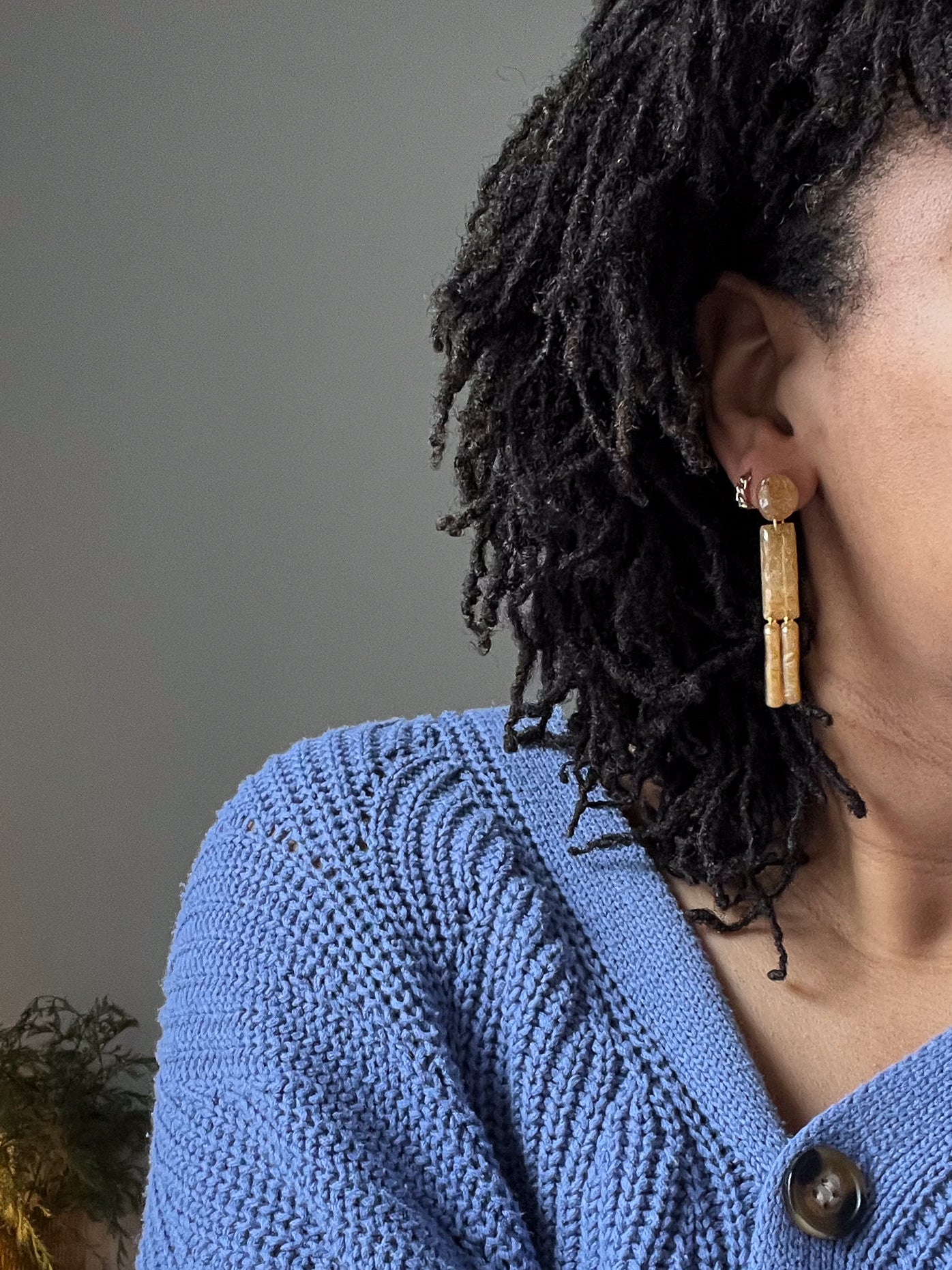 Minimal Tasel Dangles