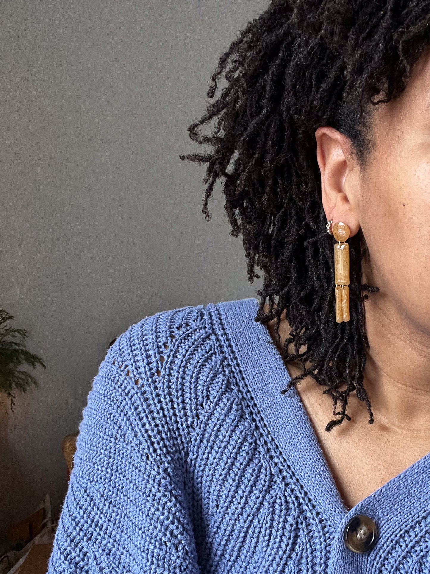 Minimal Tasel Dangles
