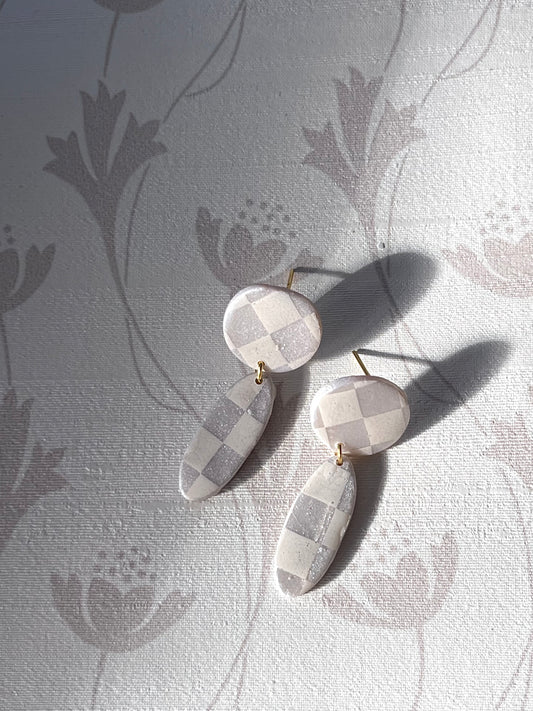 Checkered Mini Dangles in Cream & Pearl