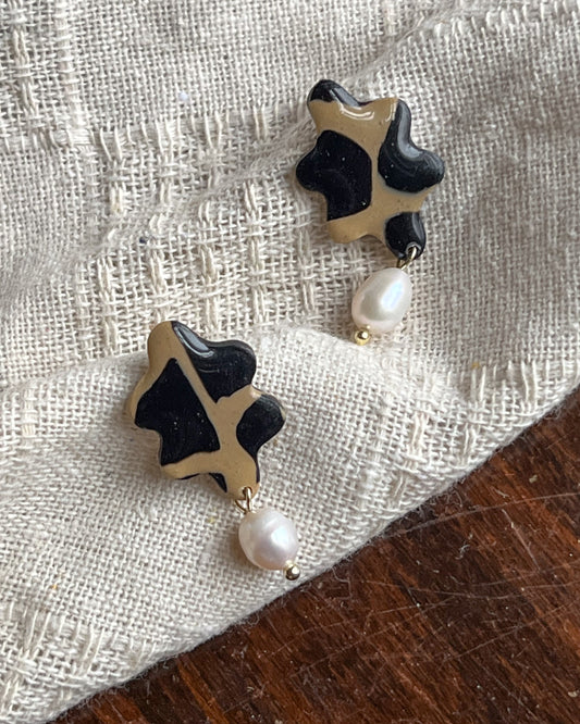 Spotted Mini Fanny Dangles with Pearl Drop