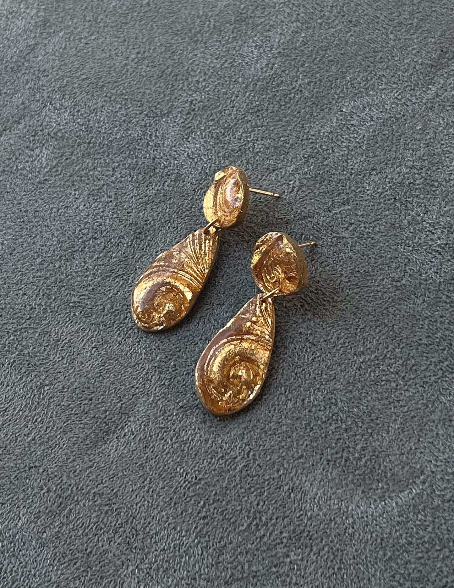 Antique Gold Teardrops