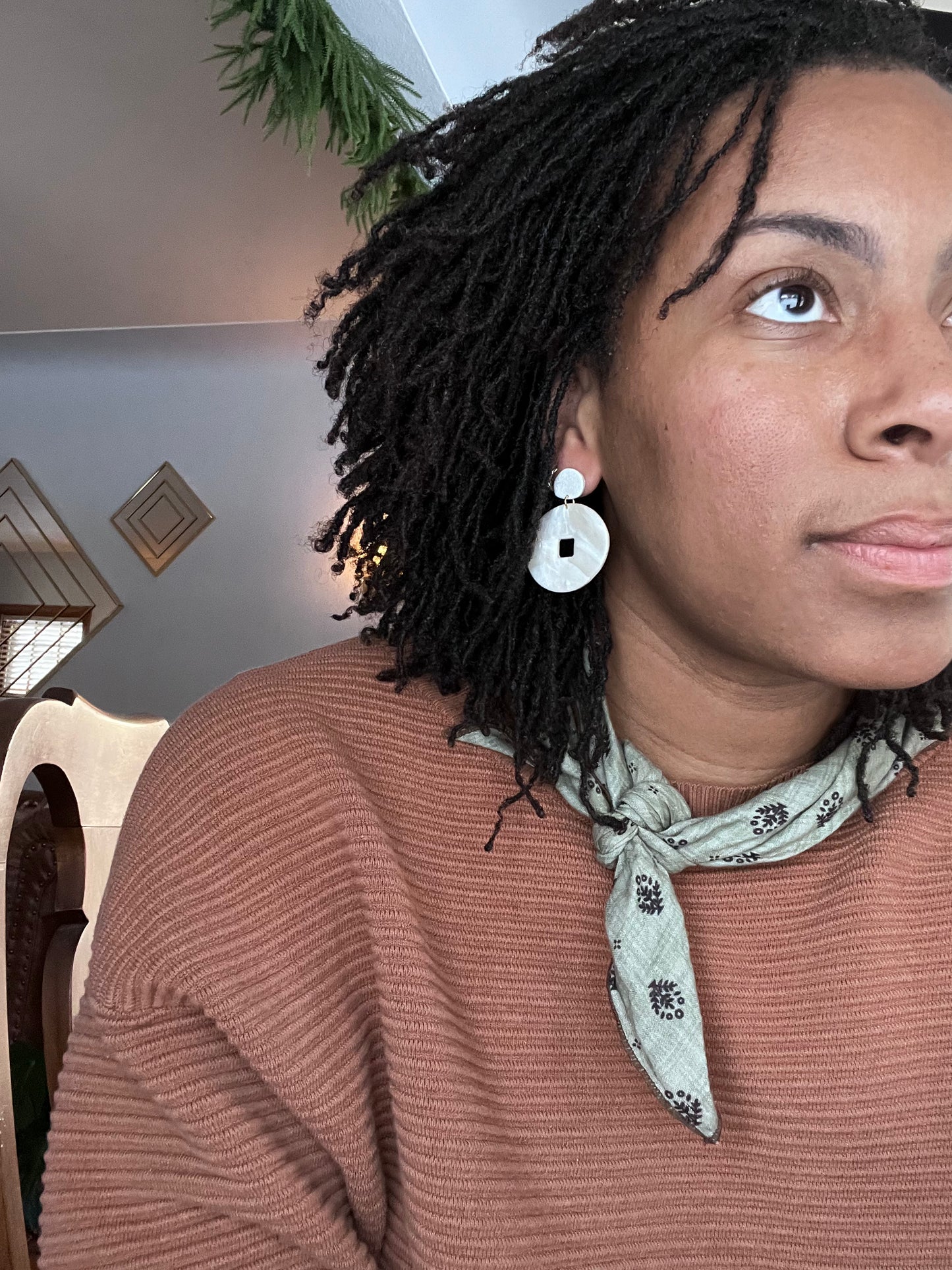 Round Marbled Pearl Dangles
