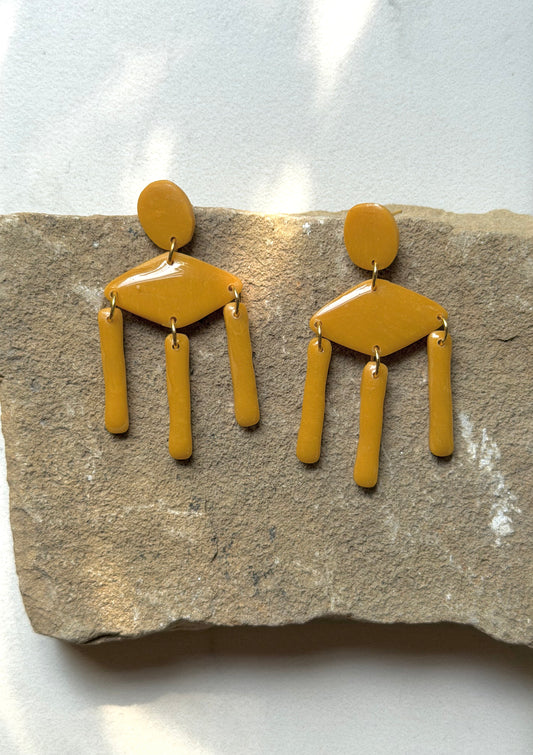 Everyday Elegant Dangle in Yellow