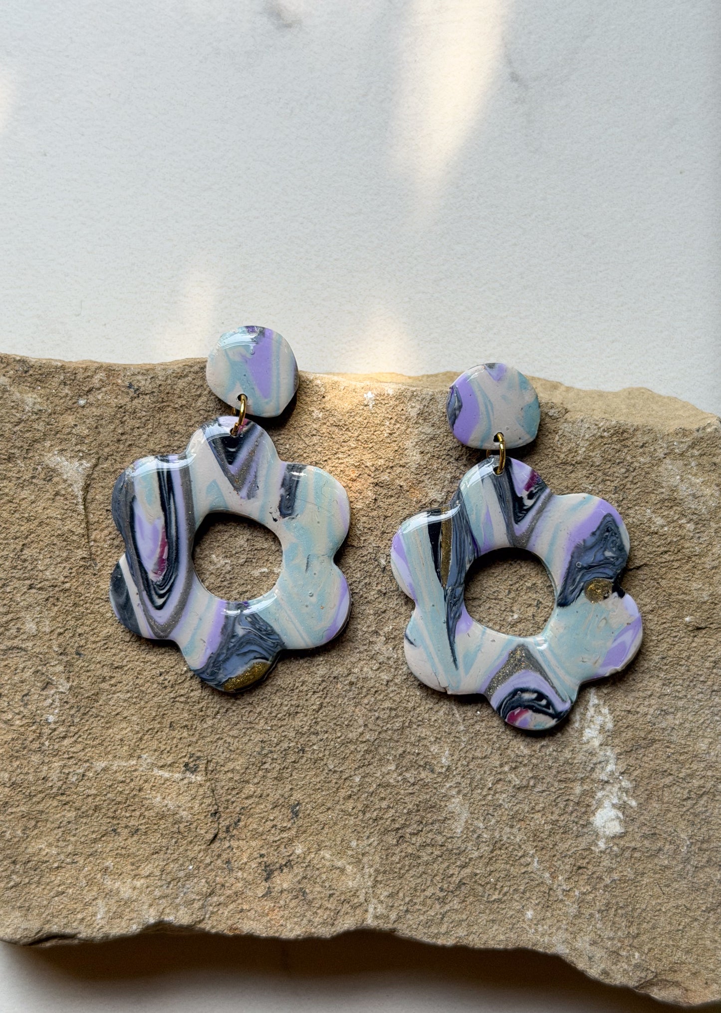 Retro Lavender Marble Flower Dangles