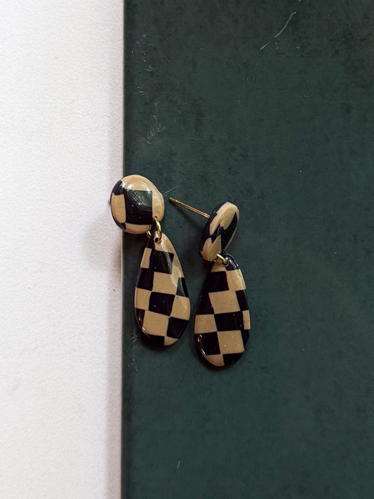 Beige Checkered Teardrops