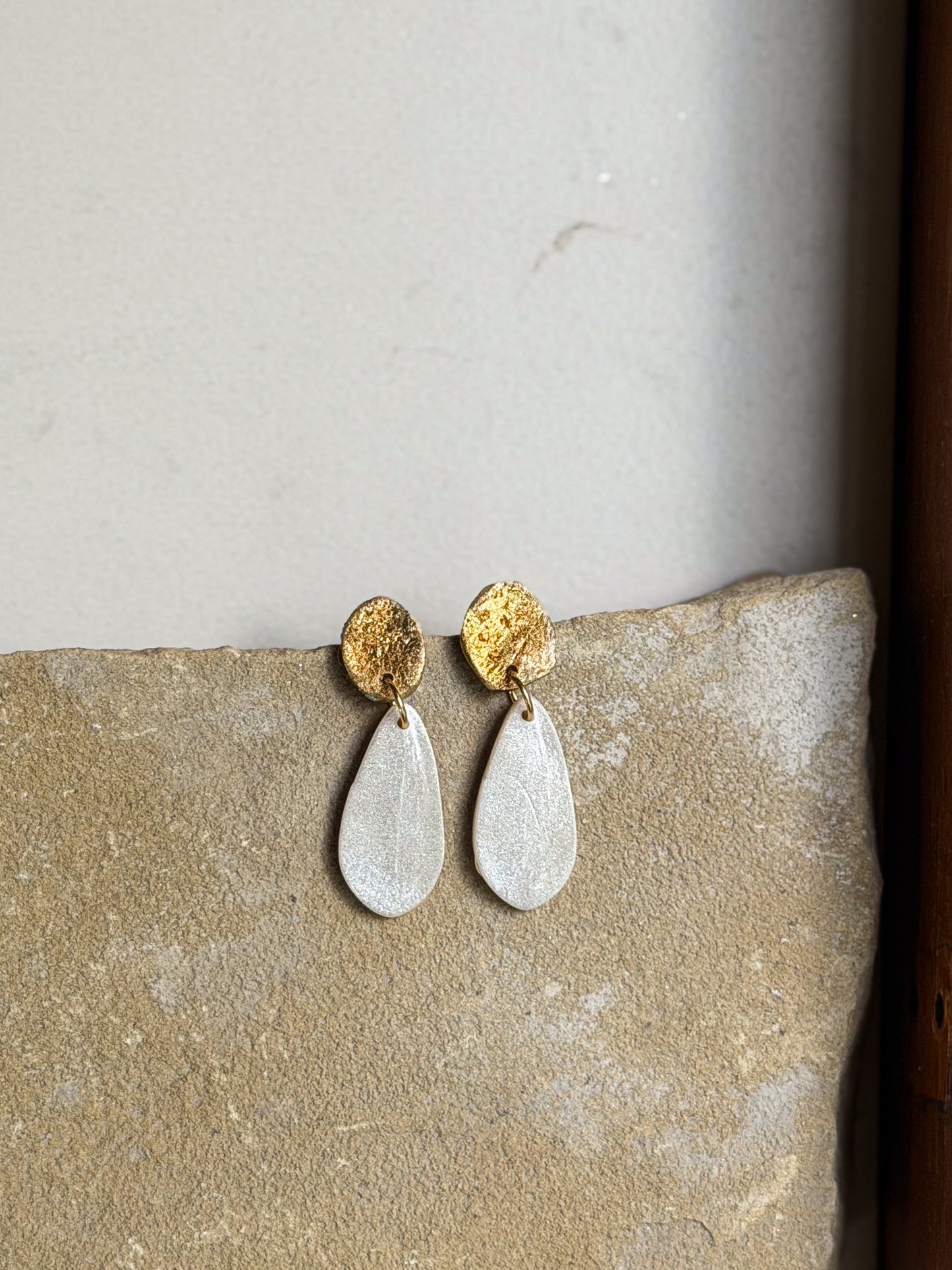 Grecian Teardrop