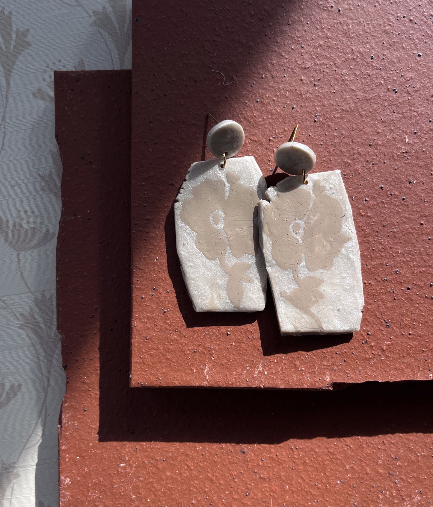 Mixed Media Floral Dangle in Beige